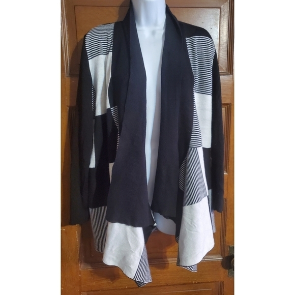 Signature Studio Plus Size Open Front Layered Sweater Cardigan - Picture 1 of 9